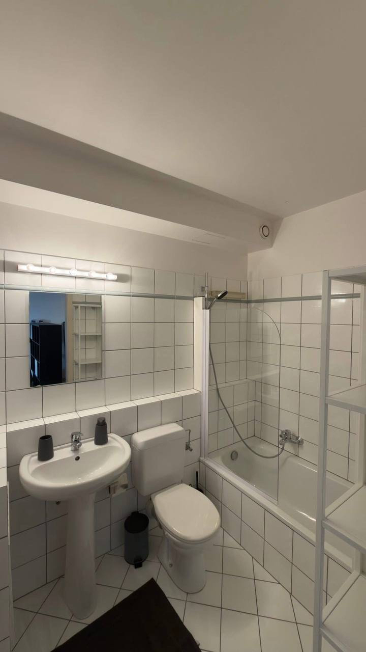 Studio meublé rénové – Rue Royale, Lille - Image 4